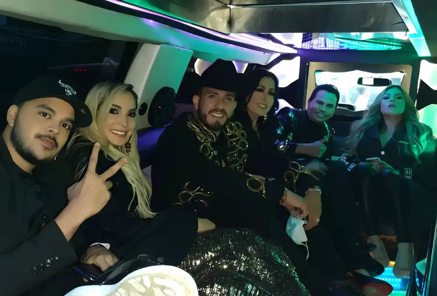 Alquiler Limusinas rumberas en Bogota